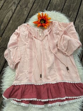 🌺 LIKE NEW Matilda Jane BOHO VIBE Pink and Dark Rose Peasant Top🌺